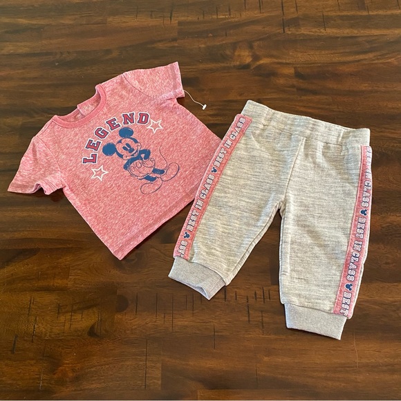 Disney Mickey Mouse Baby Set - Picture 1 of 6